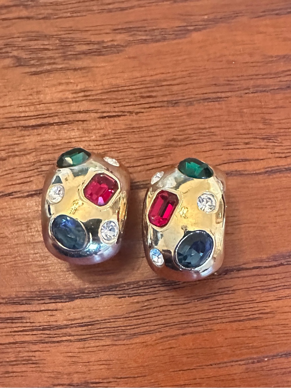 Vintage CINER GRIPOIX PORPHYRY Glass Moghul Jewel Cabochon Clip Earrings